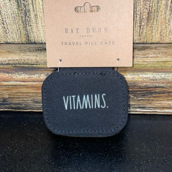 Rae Dunn VITAMINS Travel Pill Case with Removable insert M-S & 1 extra - Picture 6 of 6